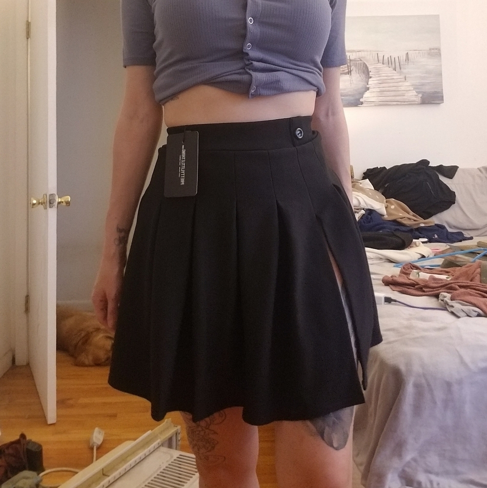 NWT Circle skirt with slit
